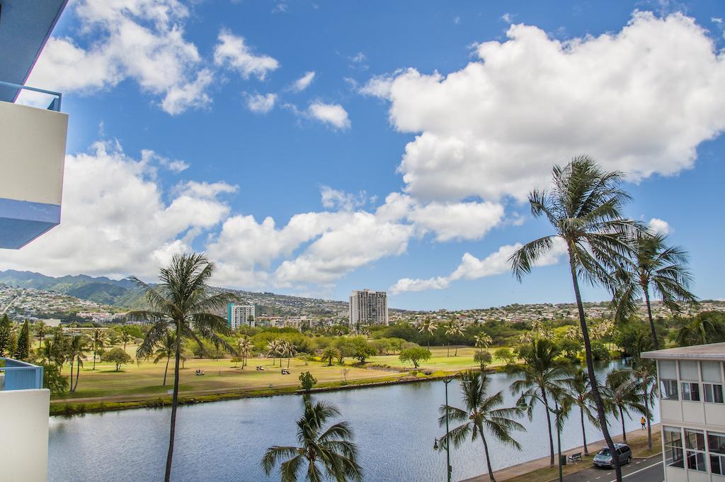 Holiday Surf Hotel Honolulu Exterior foto